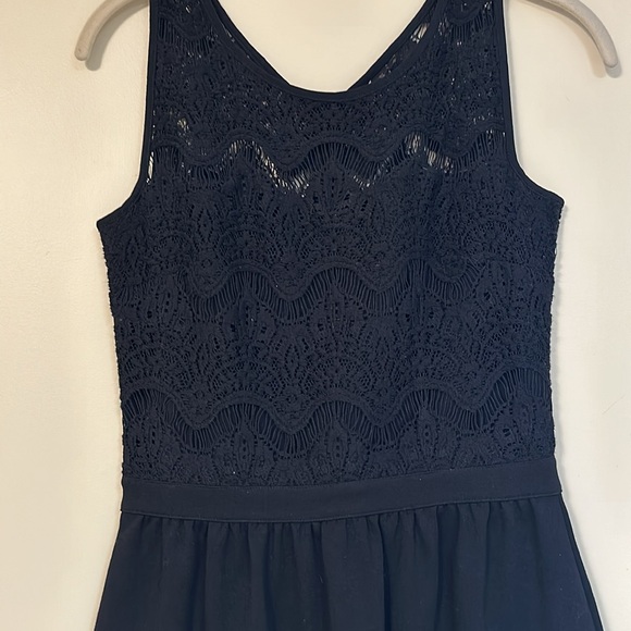 Lily Pulitzer, black lace top dress - Picture 2 of 7